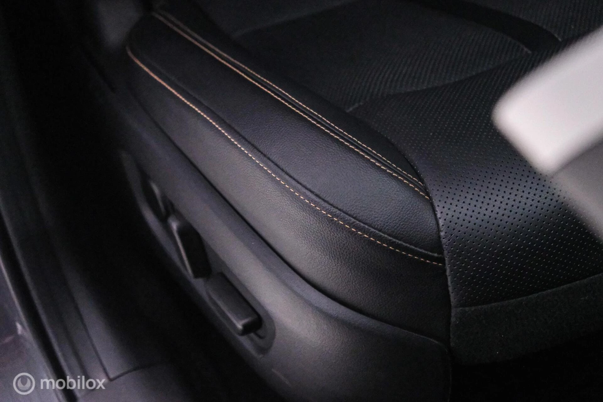 Hoofdafbeelding Mazda CX-60