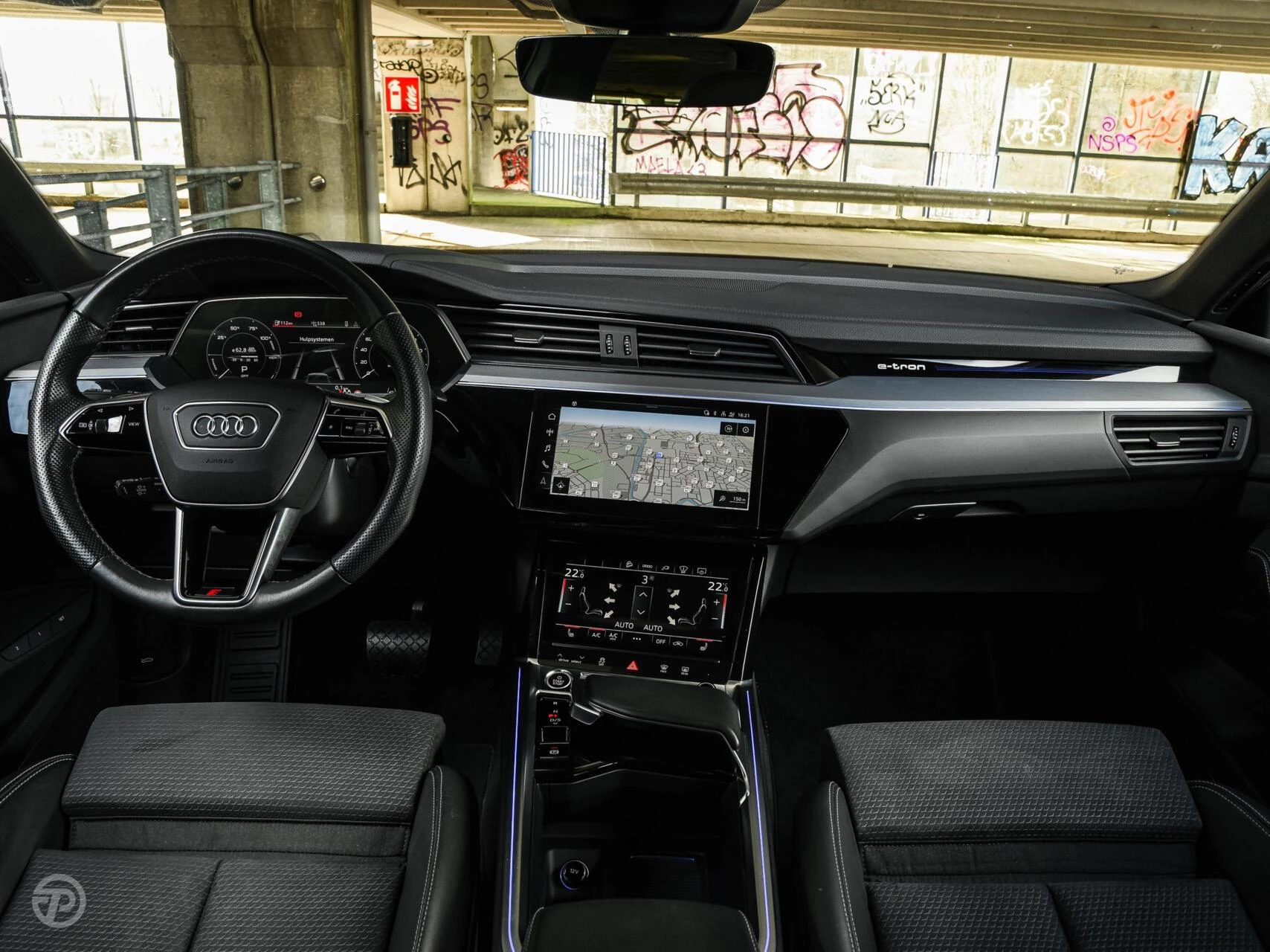 Hoofdafbeelding Audi e-tron