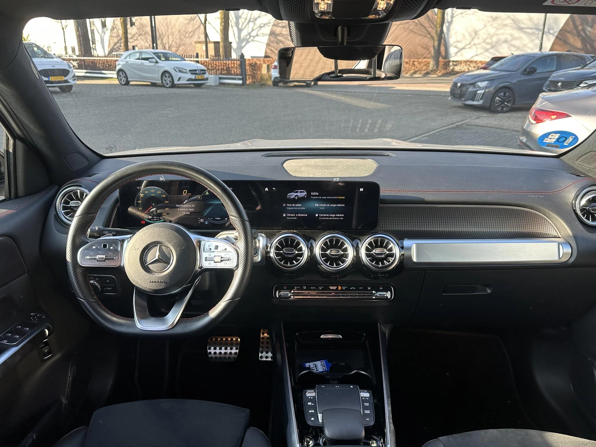 Hoofdafbeelding Mercedes-Benz EQB