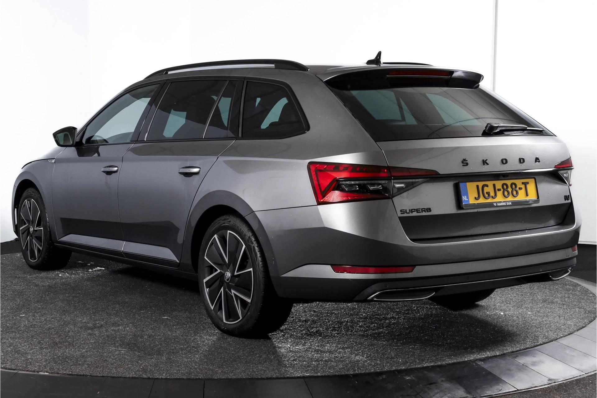 Hoofdafbeelding Škoda Superb