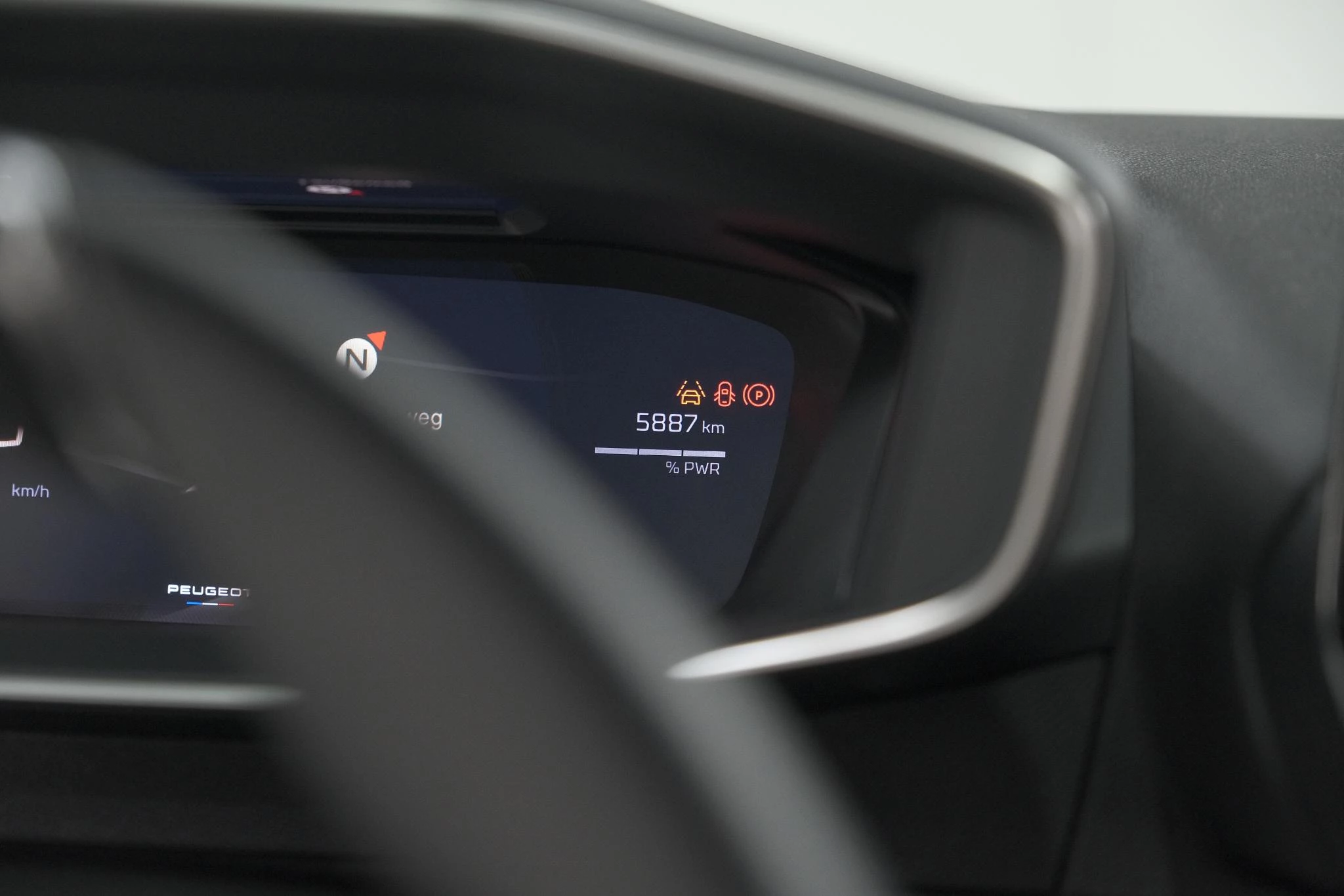 Hoofdafbeelding Peugeot e-2008