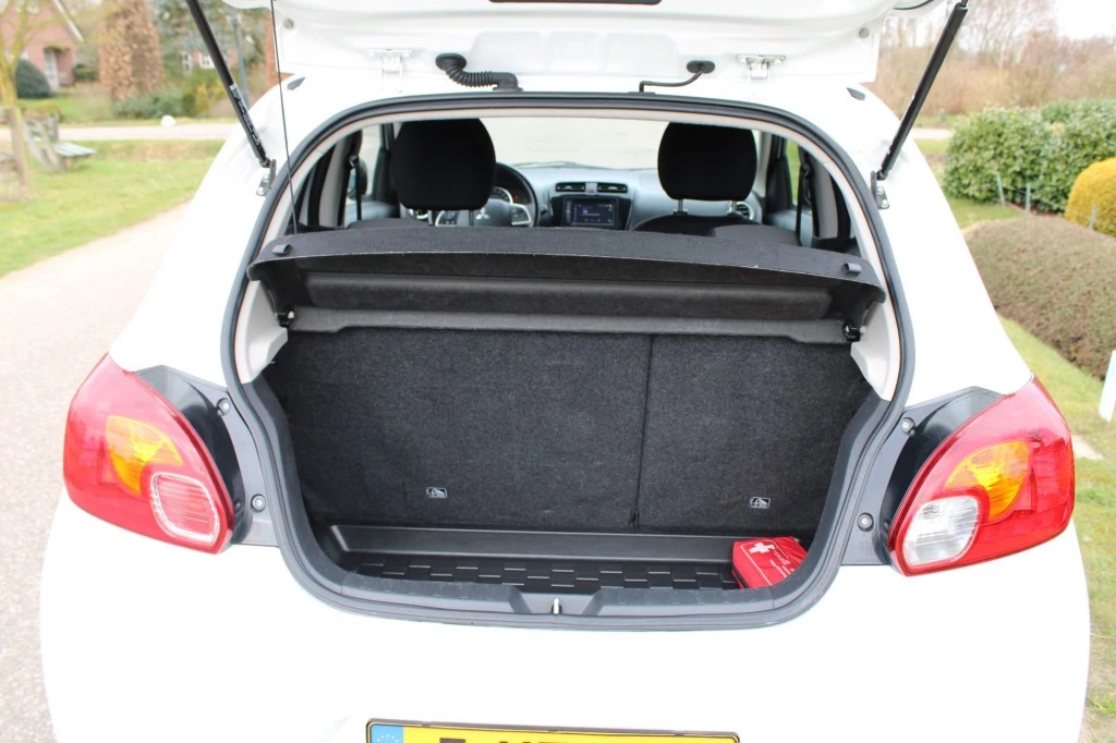 Hoofdafbeelding Mitsubishi Space Star