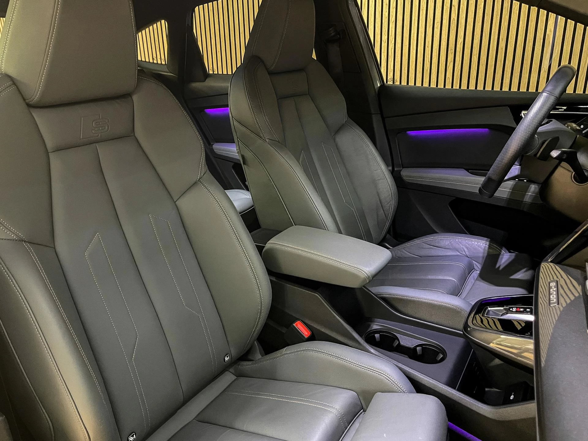 Hoofdafbeelding Audi Q4 Sportback e-tron