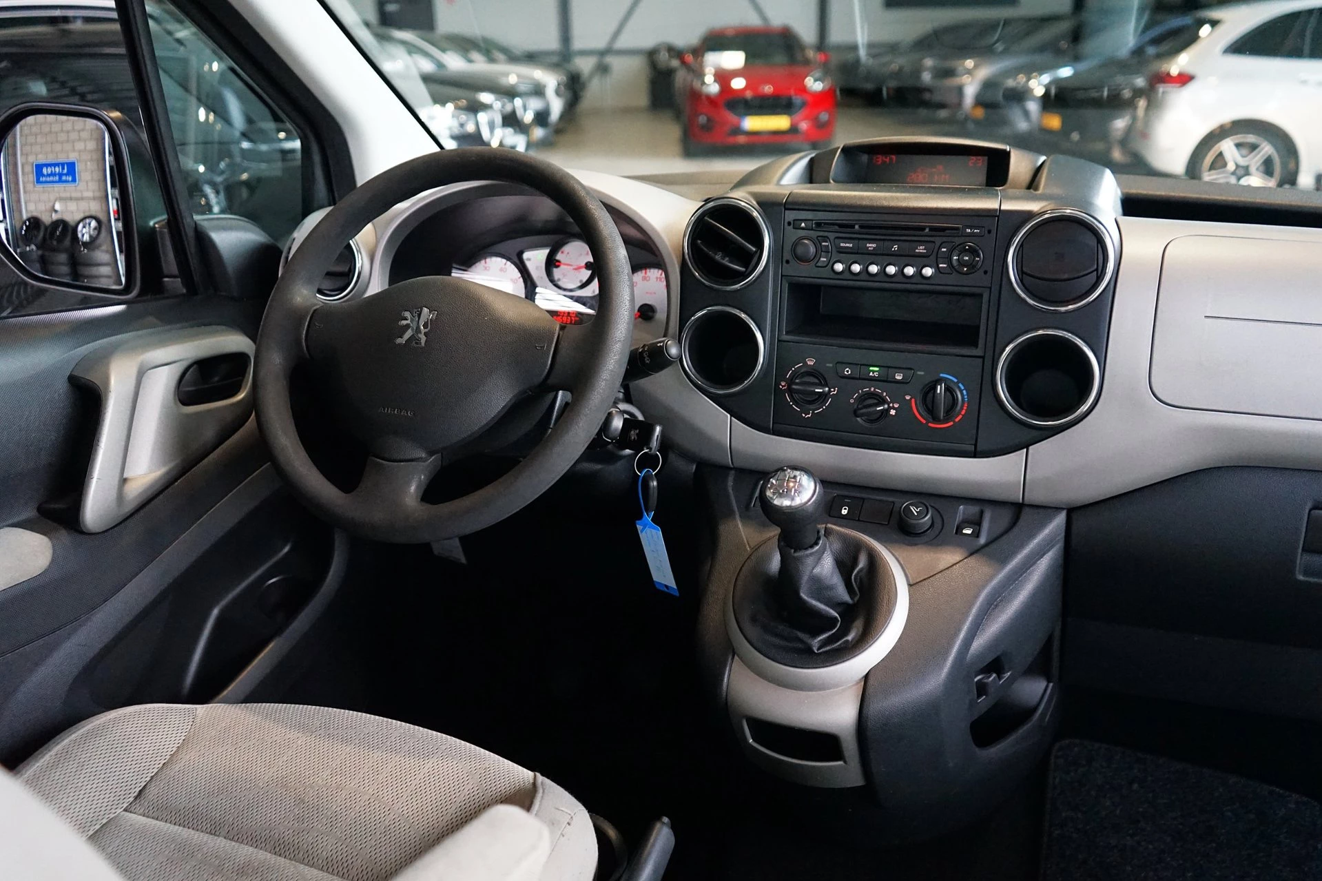 Hoofdafbeelding Peugeot Partner