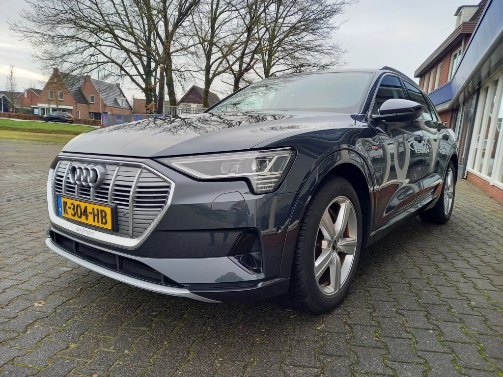 Hoofdafbeelding Audi e-tron