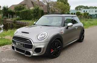 Mini Cooper S 2.0 John Cooper Works / Pano / Navi / Liefhebber