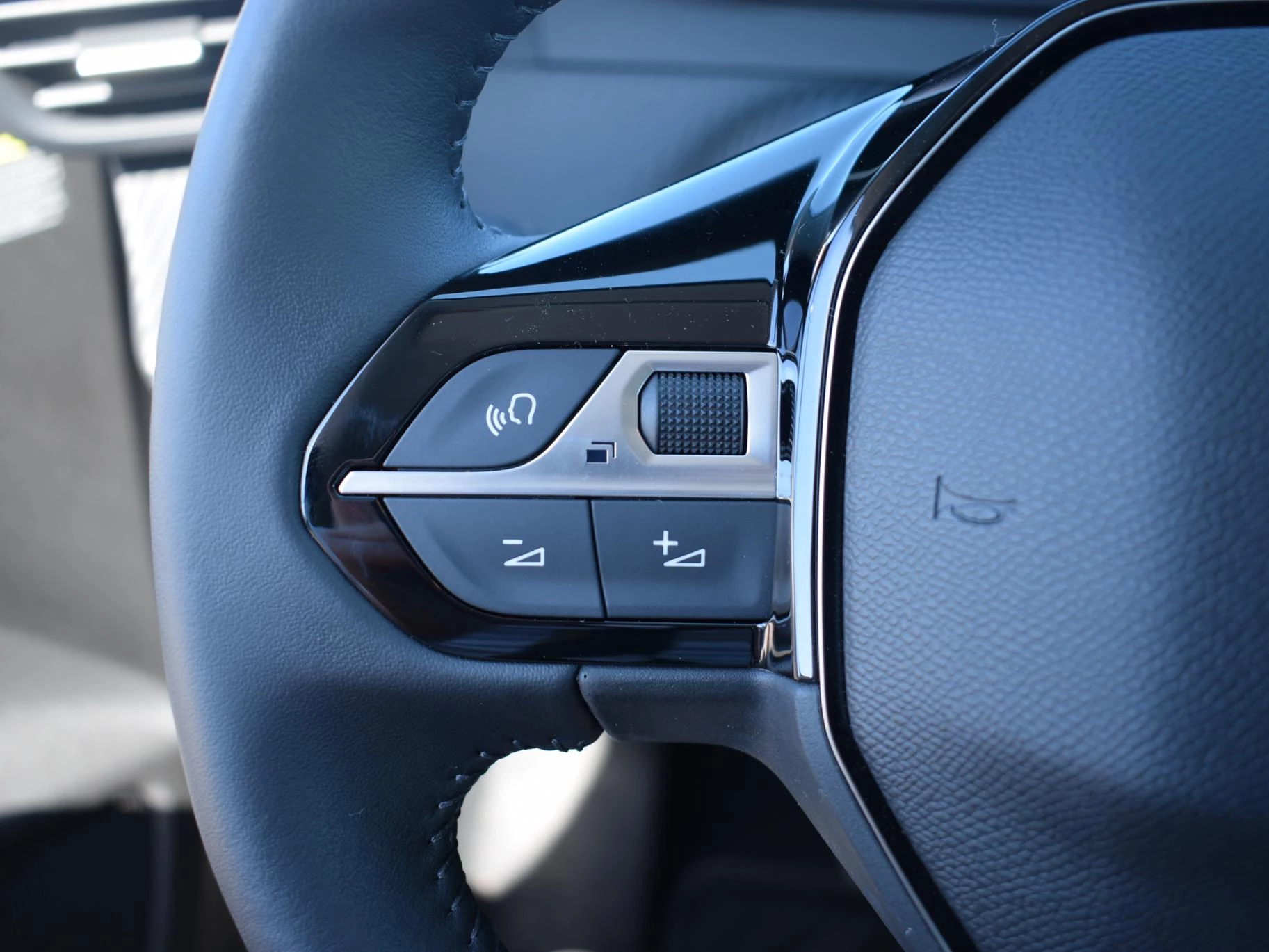 Hoofdafbeelding Peugeot e-208