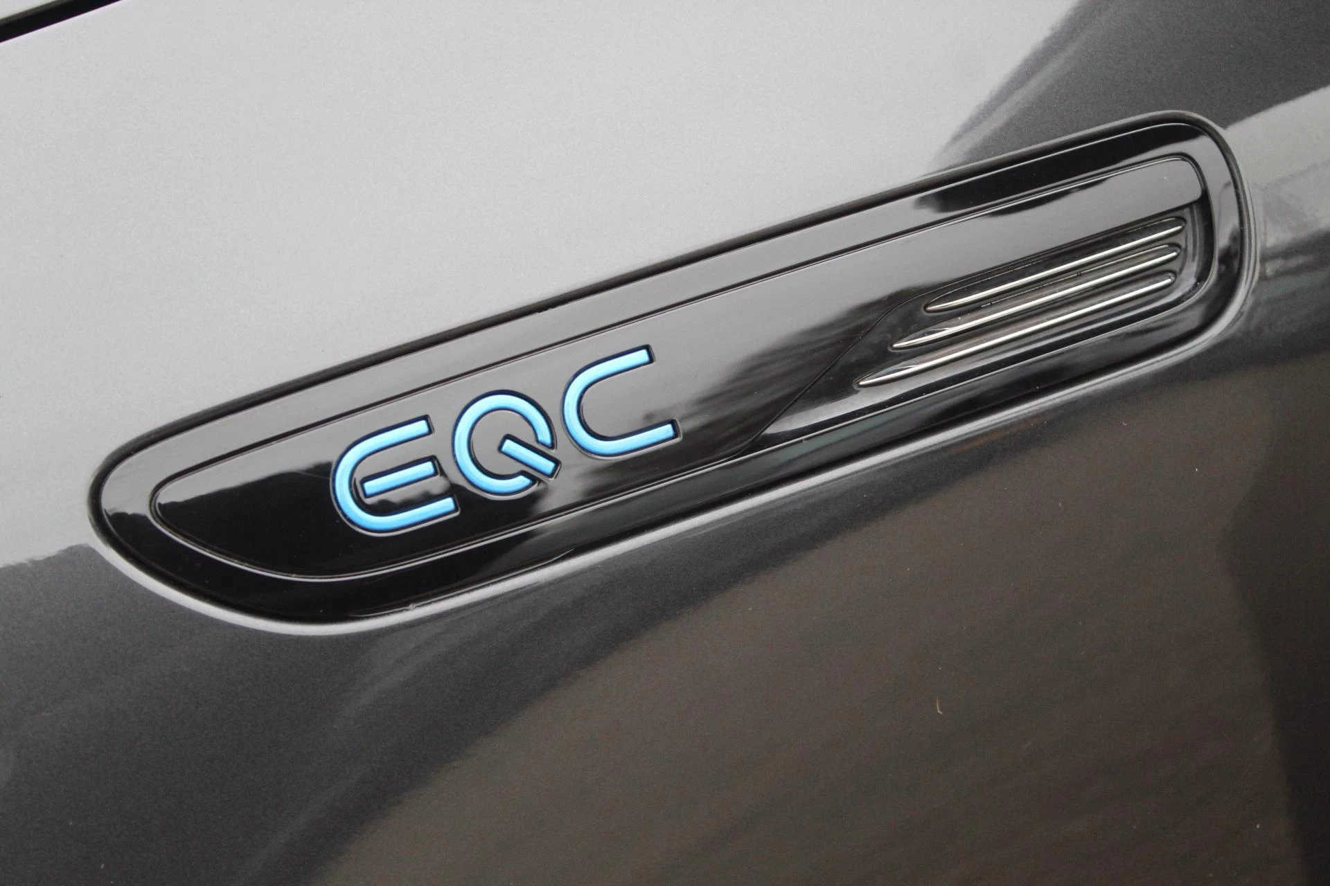 Hoofdafbeelding Mercedes-Benz EQC