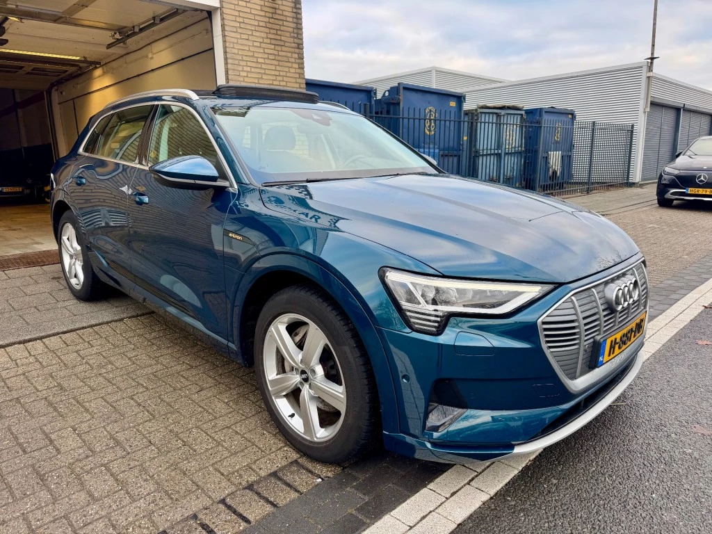 Hoofdafbeelding Audi e-tron