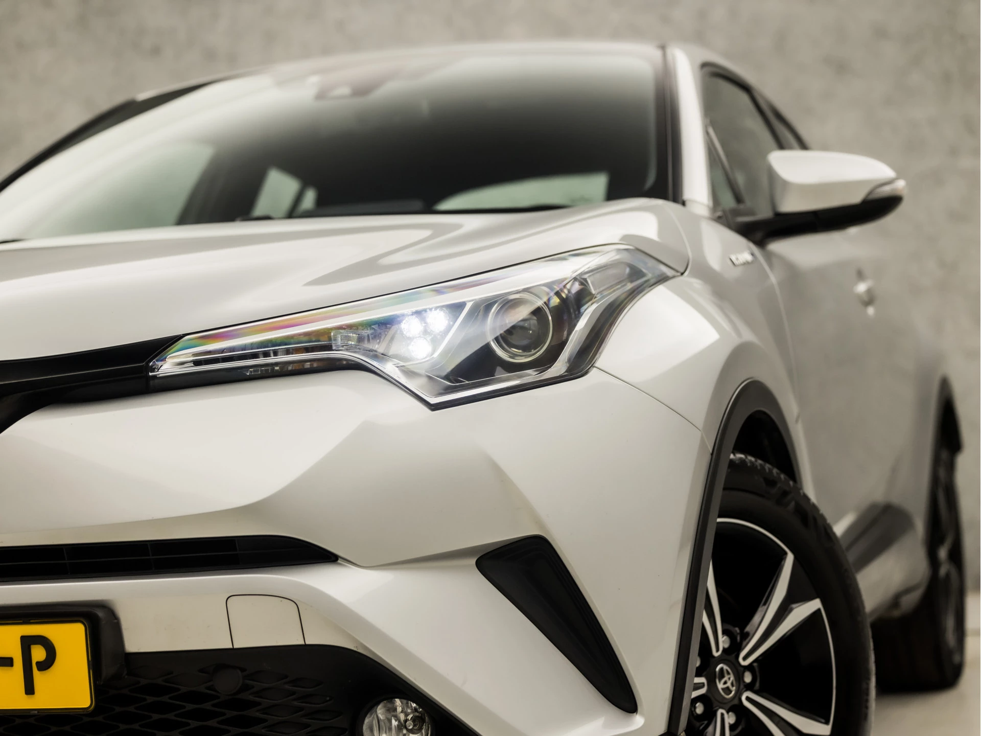 Hoofdafbeelding Toyota C-HR