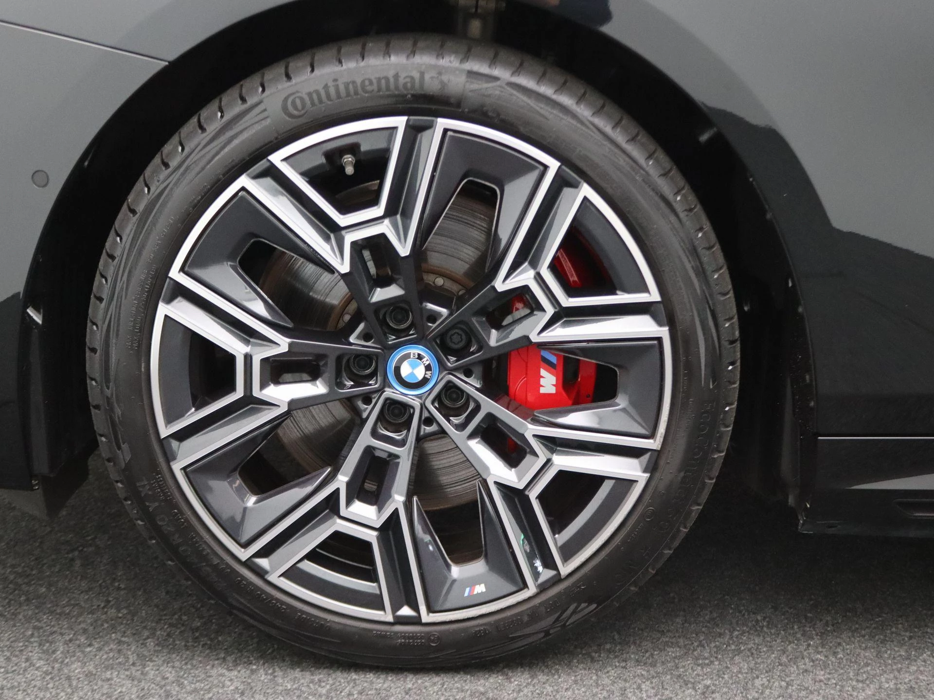 Hoofdafbeelding BMW i5