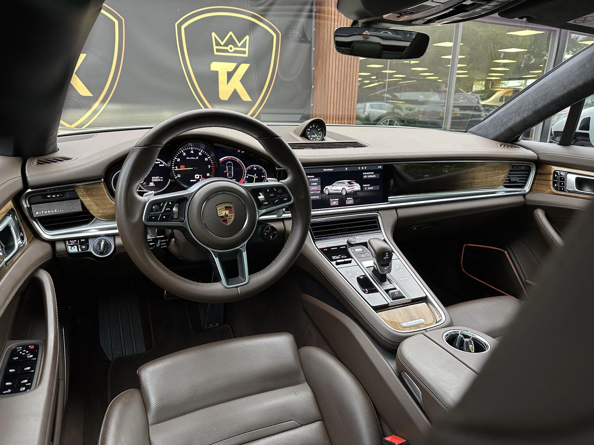 Hoofdafbeelding Porsche Panamera
