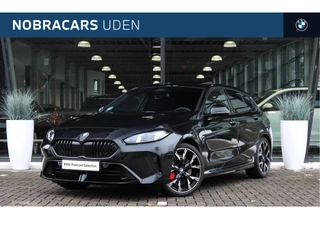 BMW 1 Serie 120 M Sport Automaat / Panoramadak / Sportstoelen / Achteruitrijcamera / M Adaptief onderstel / Comfort Access / Adaptieve LED / Stuurverwarming