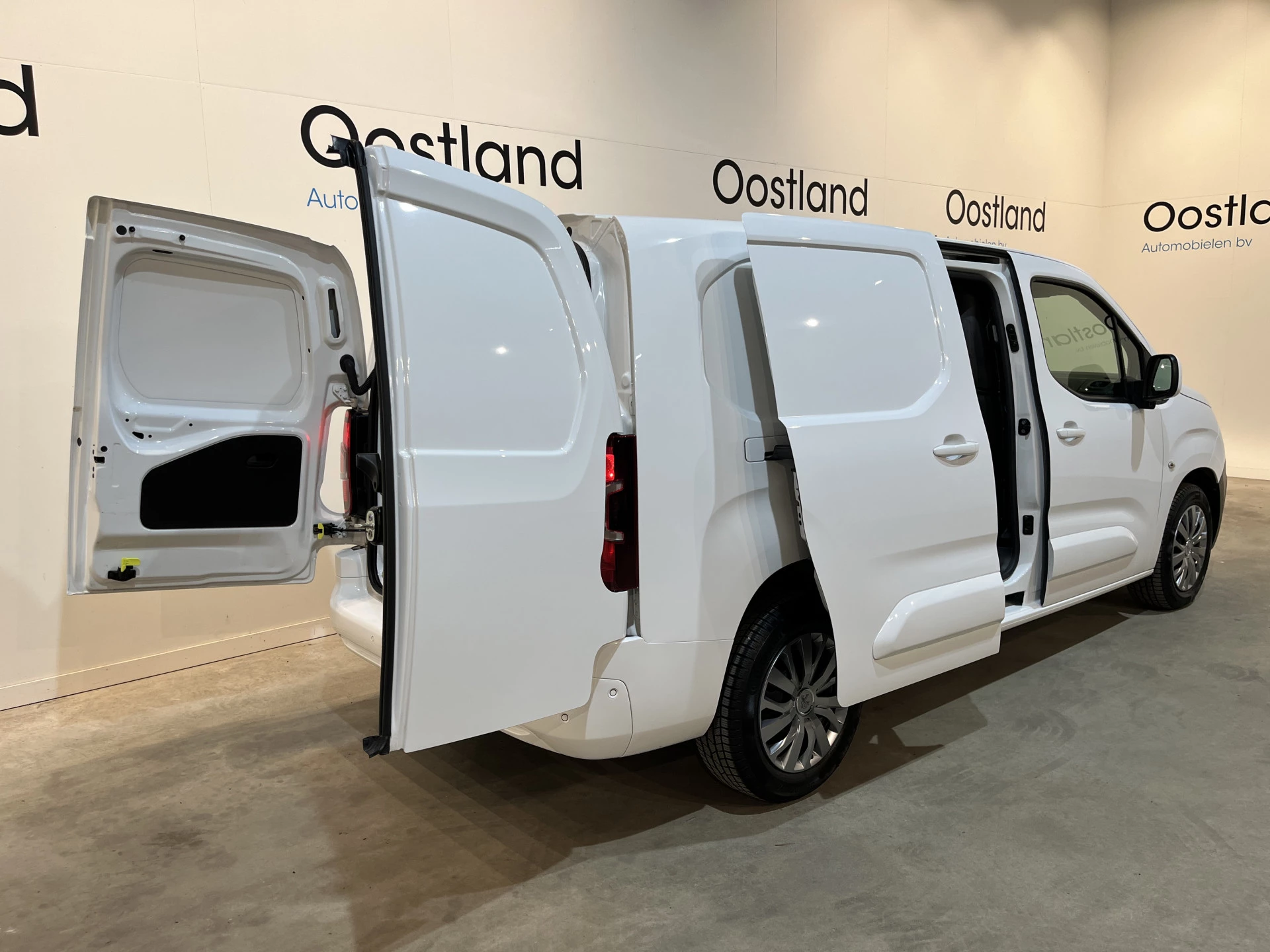 Hoofdafbeelding Peugeot Partner