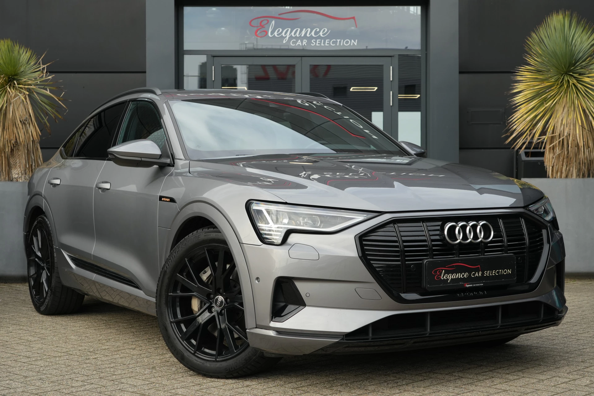 Hoofdafbeelding Audi e-tron