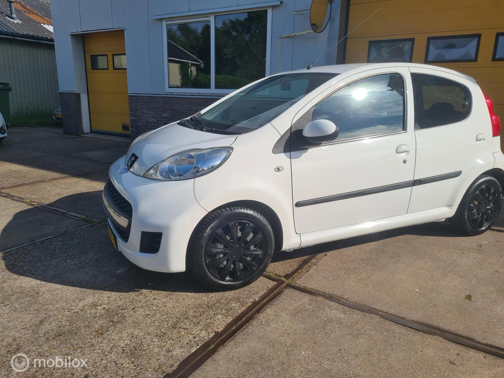 Hoofdafbeelding Peugeot 107