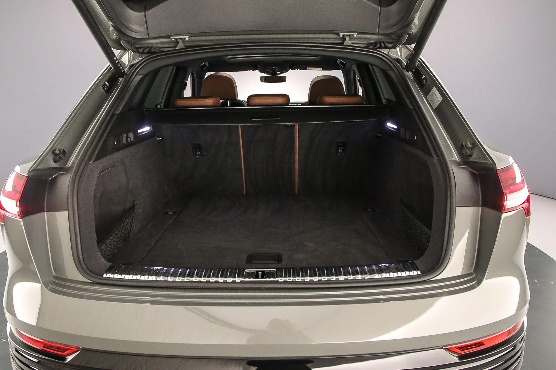 Hoofdafbeelding Audi Q8 e-tron