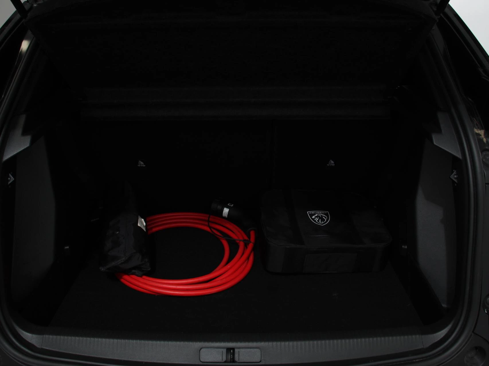 Hoofdafbeelding Peugeot e-2008