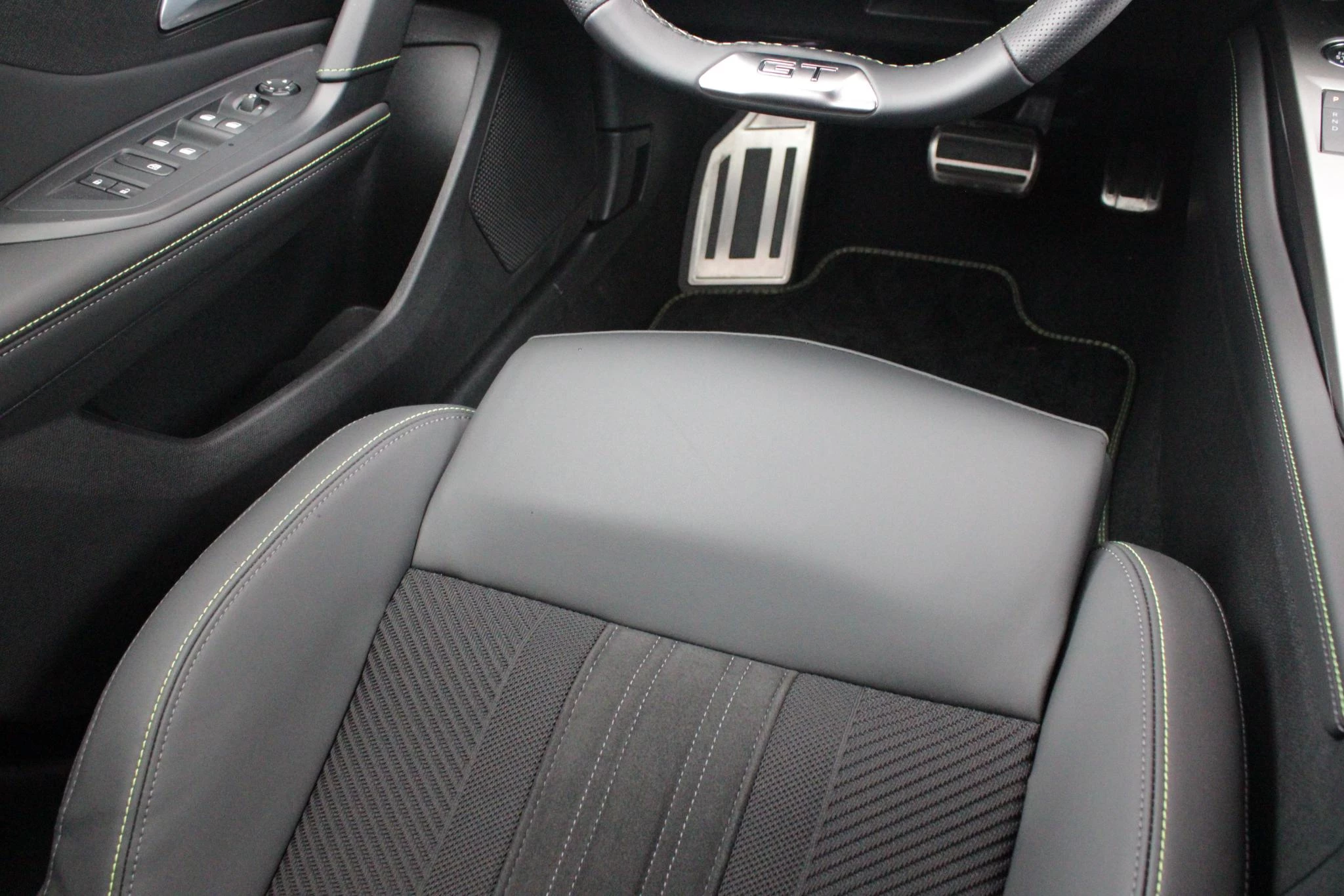 Hoofdafbeelding Peugeot 408