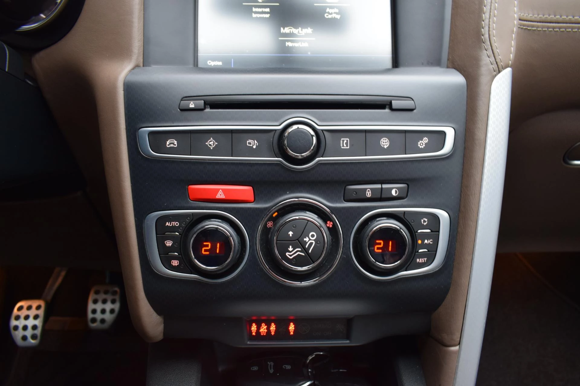 Hoofdafbeelding DS DS 4