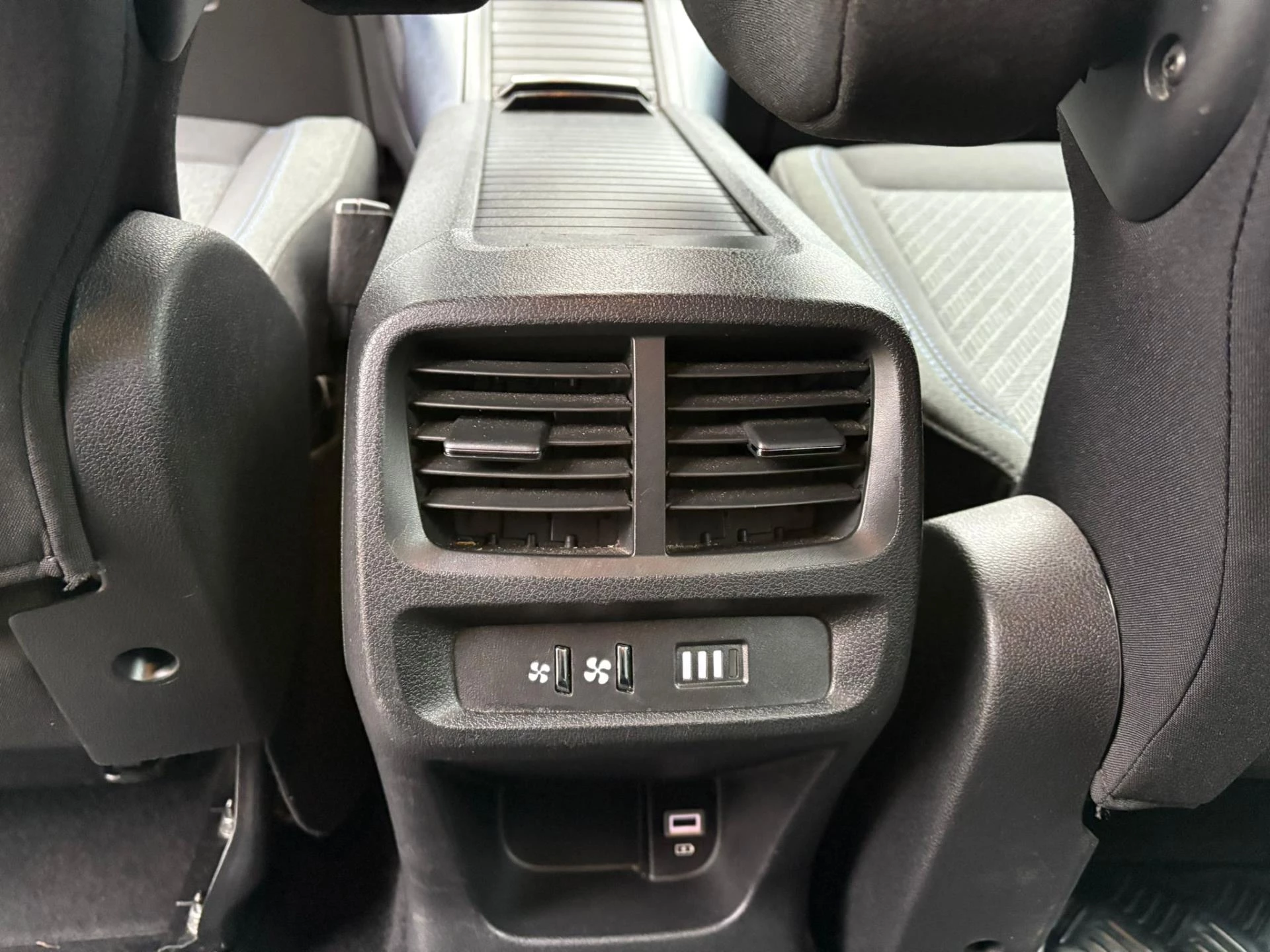 Hoofdafbeelding Peugeot Rifter