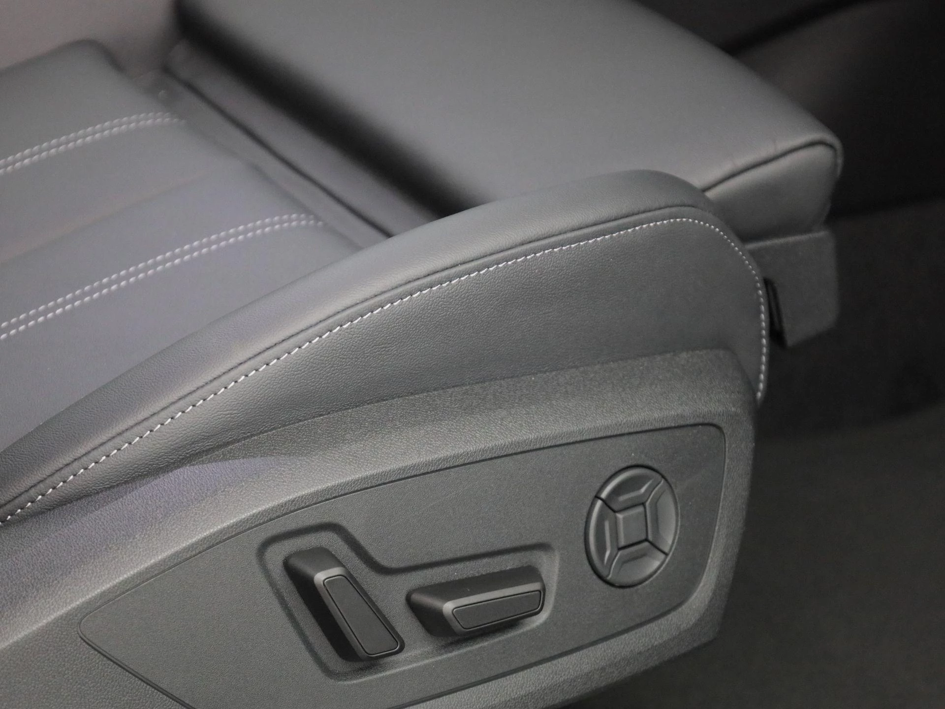 Hoofdafbeelding Audi Q6 e-tron