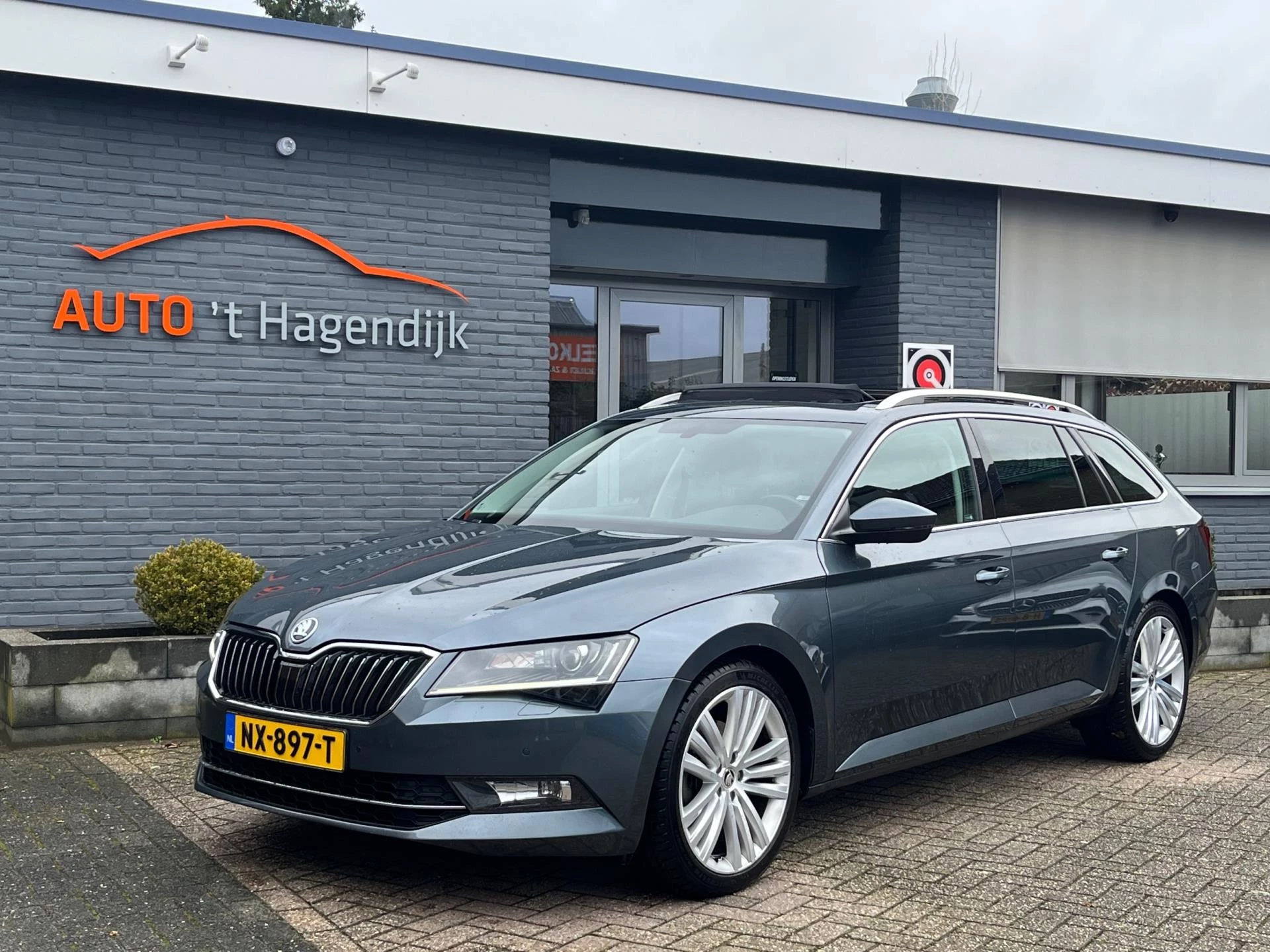 Hoofdafbeelding Škoda Superb