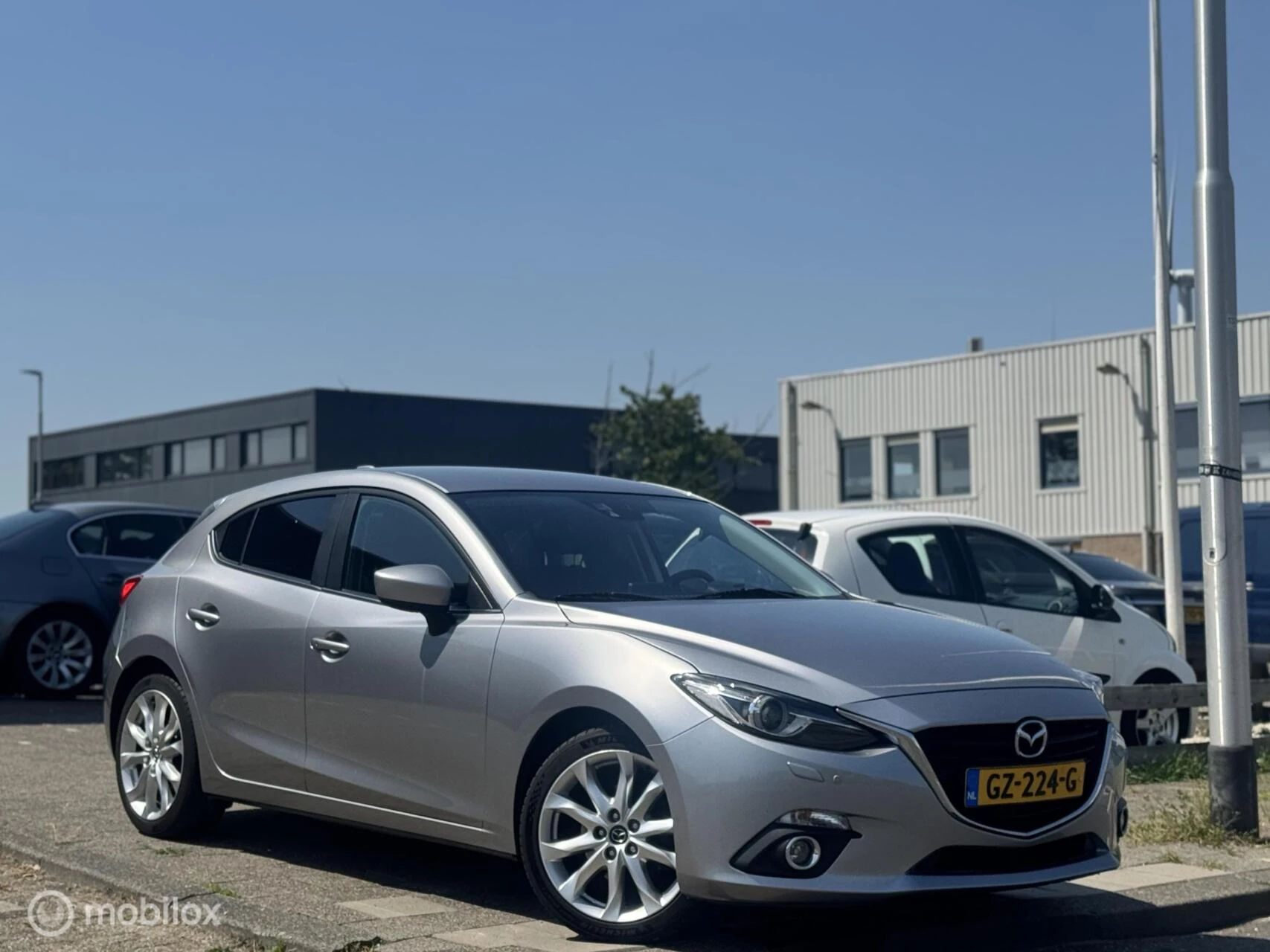 Hoofdafbeelding Mazda 3