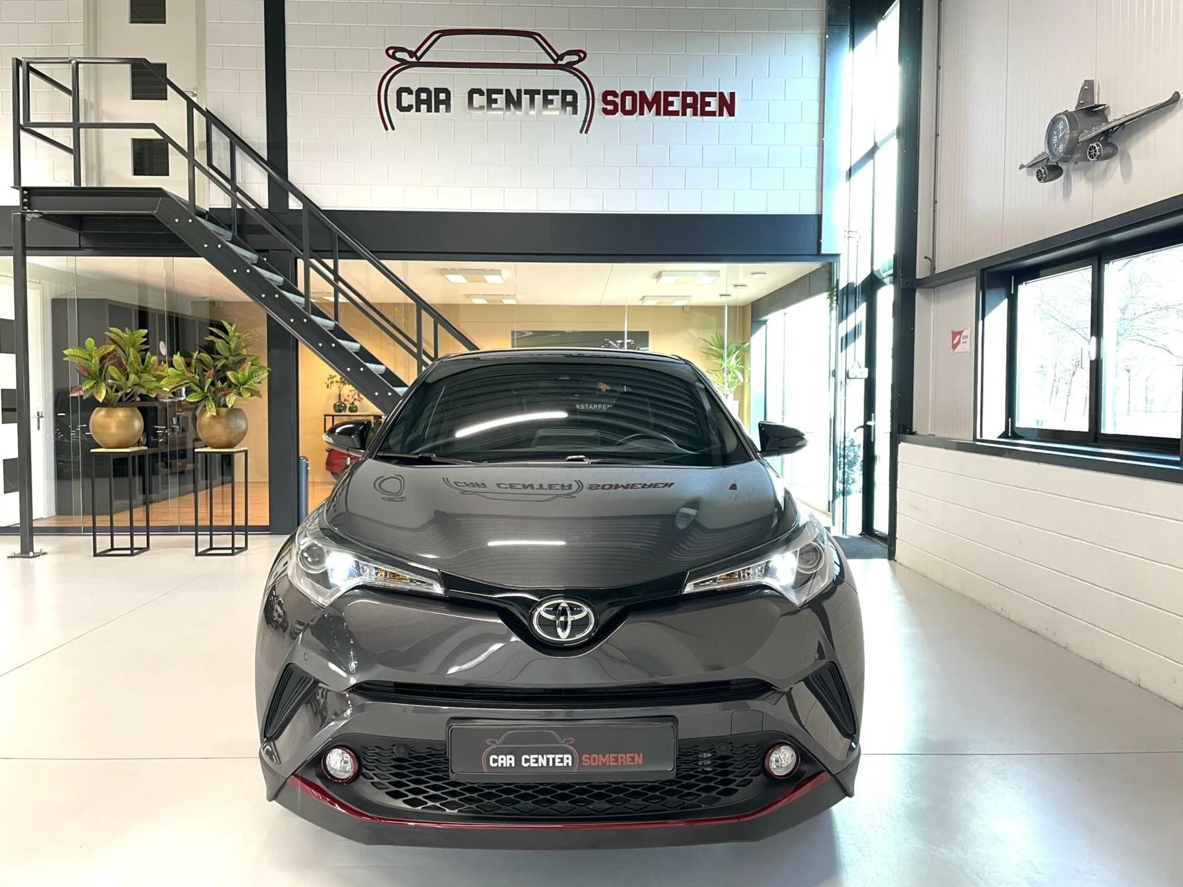 Hoofdafbeelding Toyota C-HR