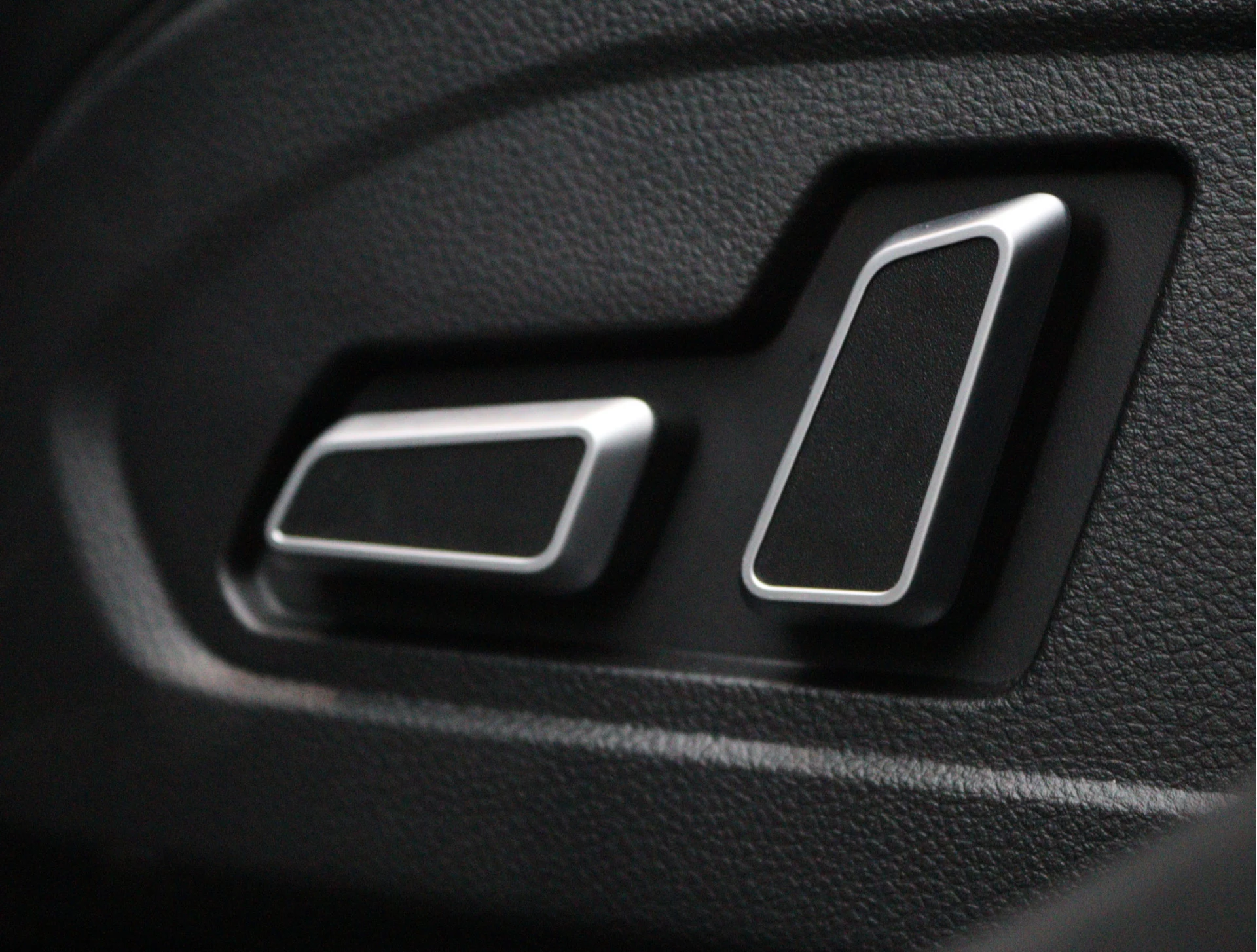 Hoofdafbeelding DFSK E5 PHEV