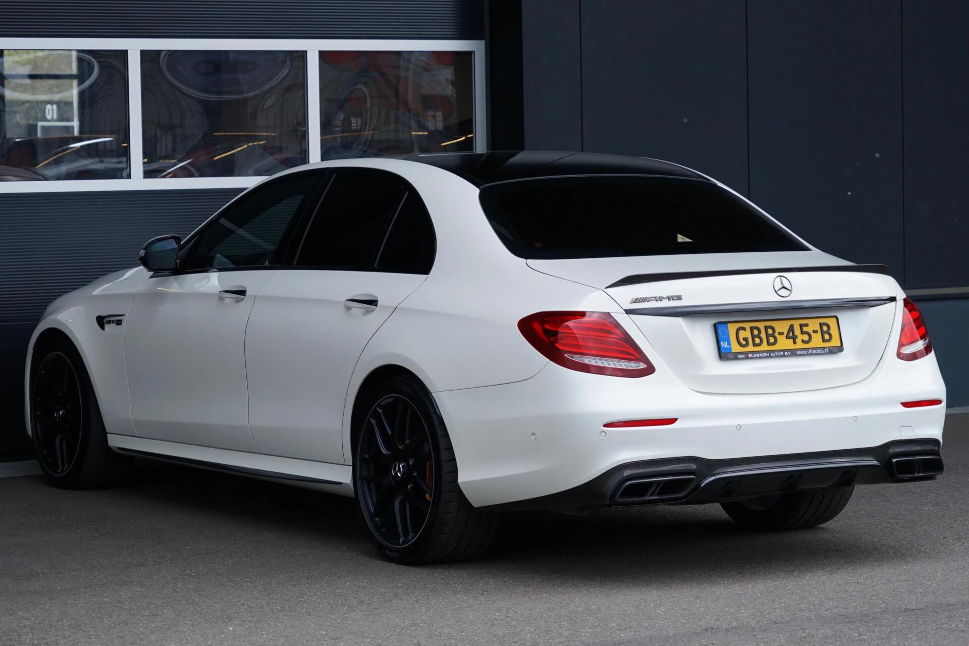 Hoofdafbeelding Mercedes-Benz E-Klasse