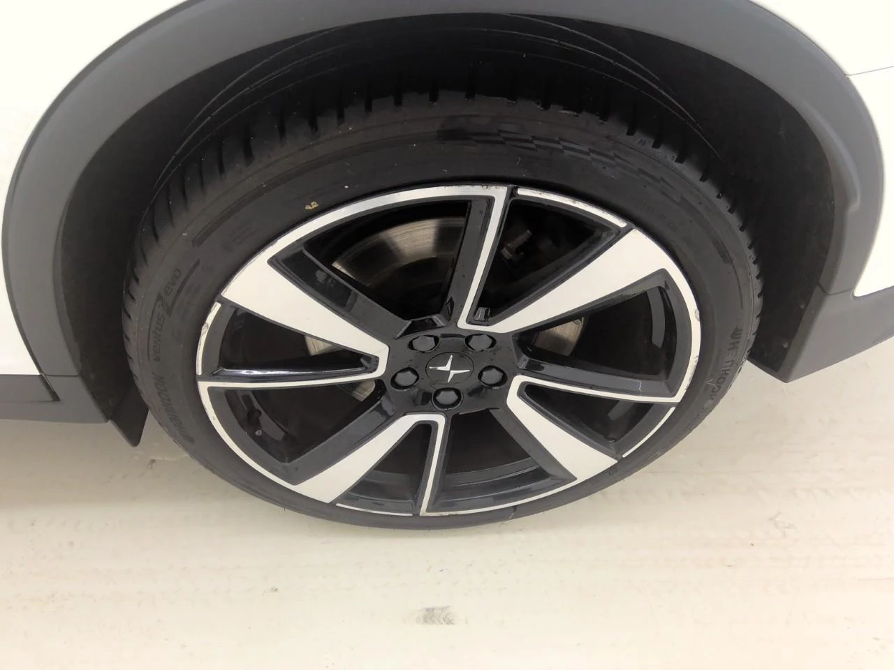 Hoofdafbeelding Polestar 2