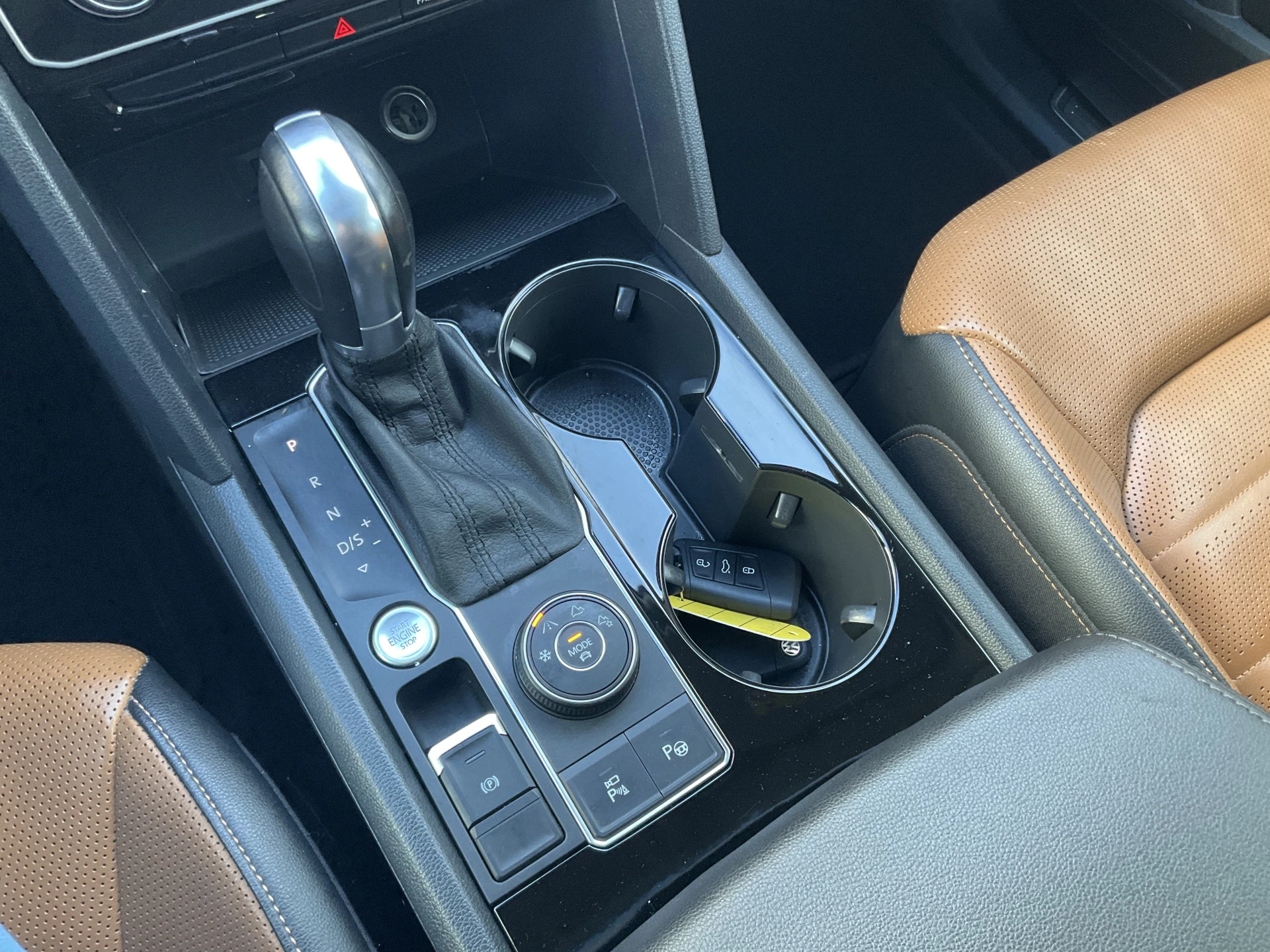 Hoofdafbeelding Volkswagen TERAMONT