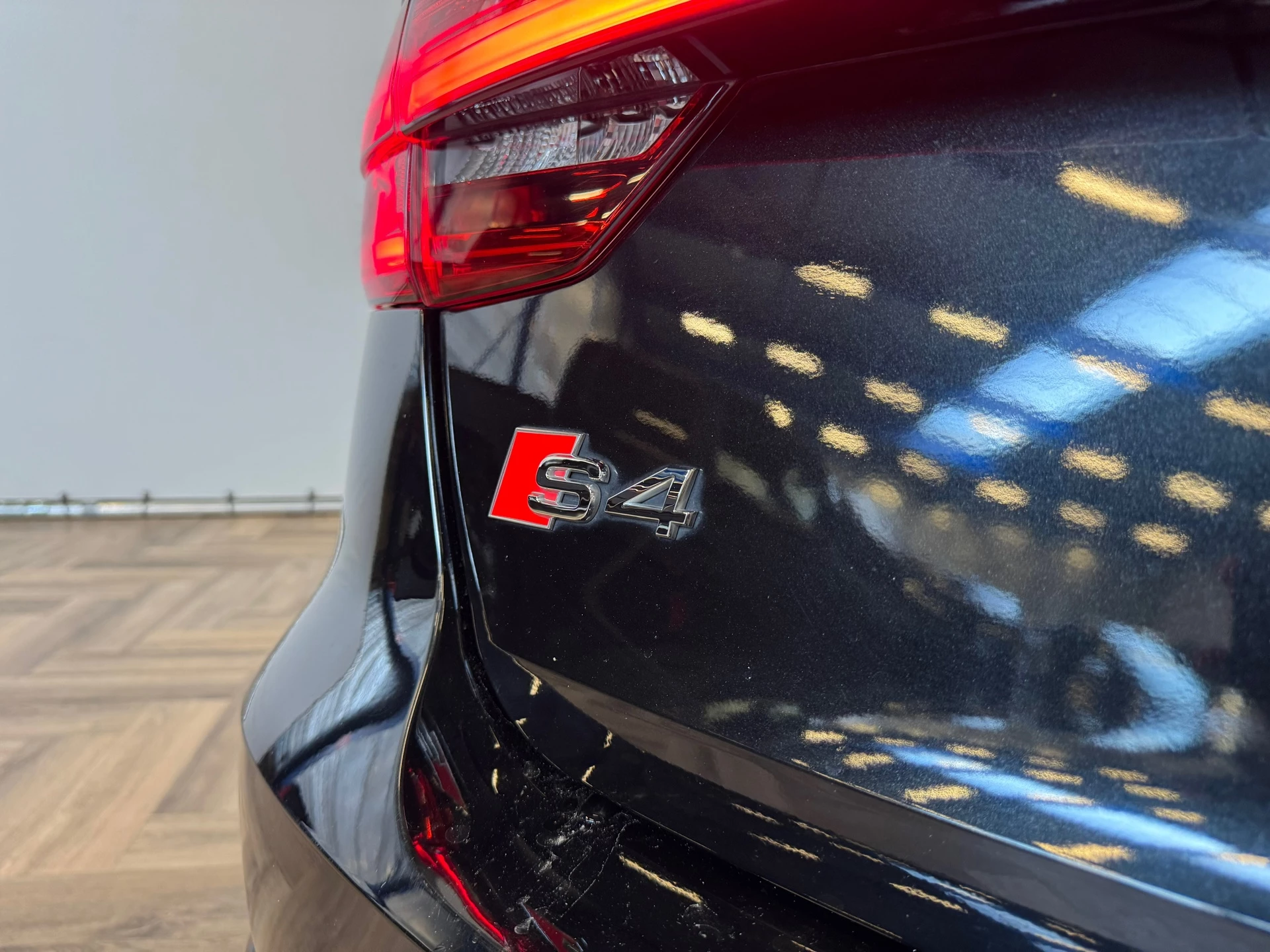 Hoofdafbeelding Audi S4