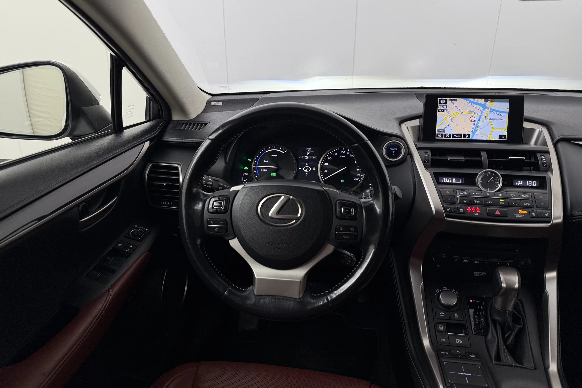Hoofdafbeelding Lexus NX