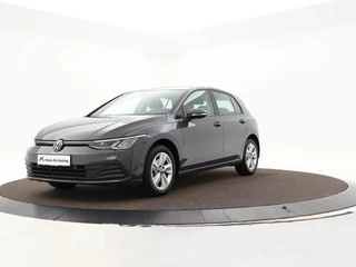 Volkswagen Golf 1.0 eTsi 110pk DSG Life · Apple/Android Car Play · Navi · P-Sensoren · ACC · DAB · 16'' Inch · Garantie t/m 14-11-2026 of 100.000km
