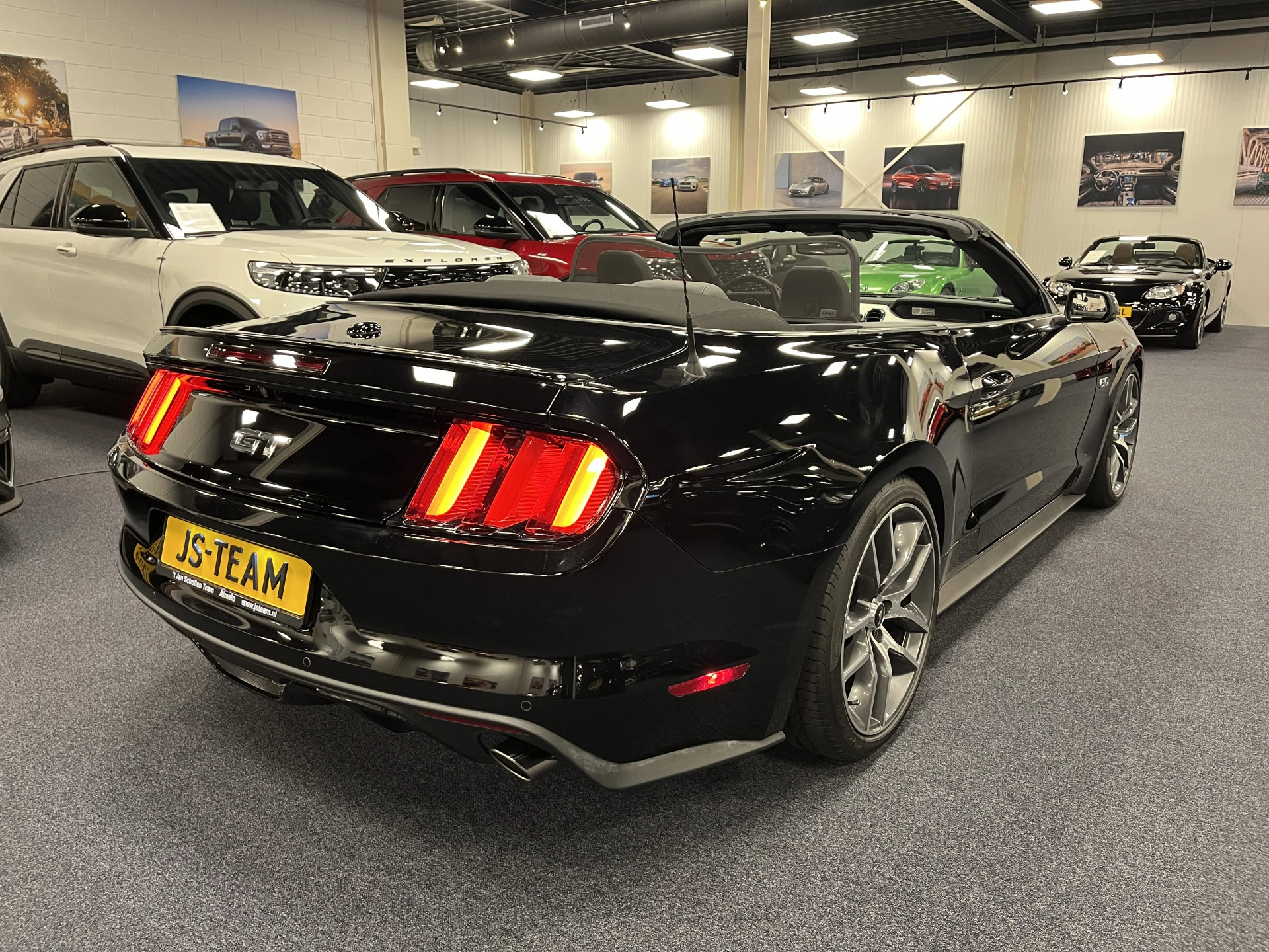 Hoofdafbeelding Ford Mustang