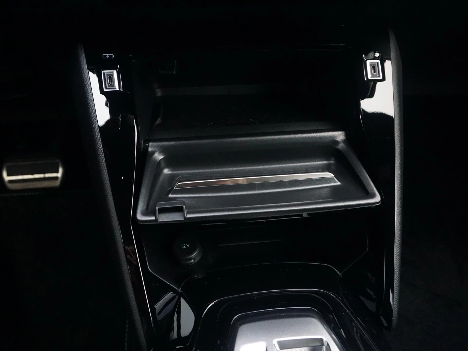 Hoofdafbeelding Peugeot e-2008