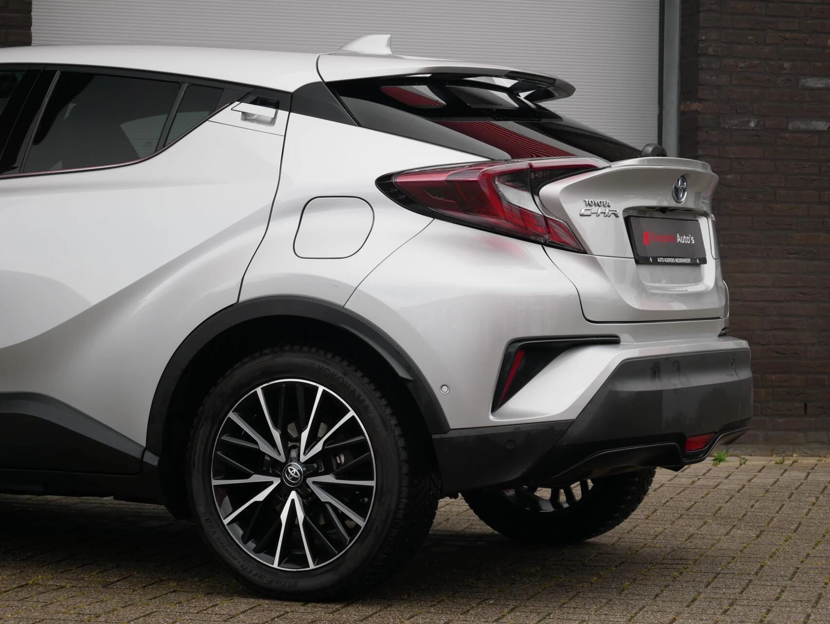 Hoofdafbeelding Toyota C-HR
