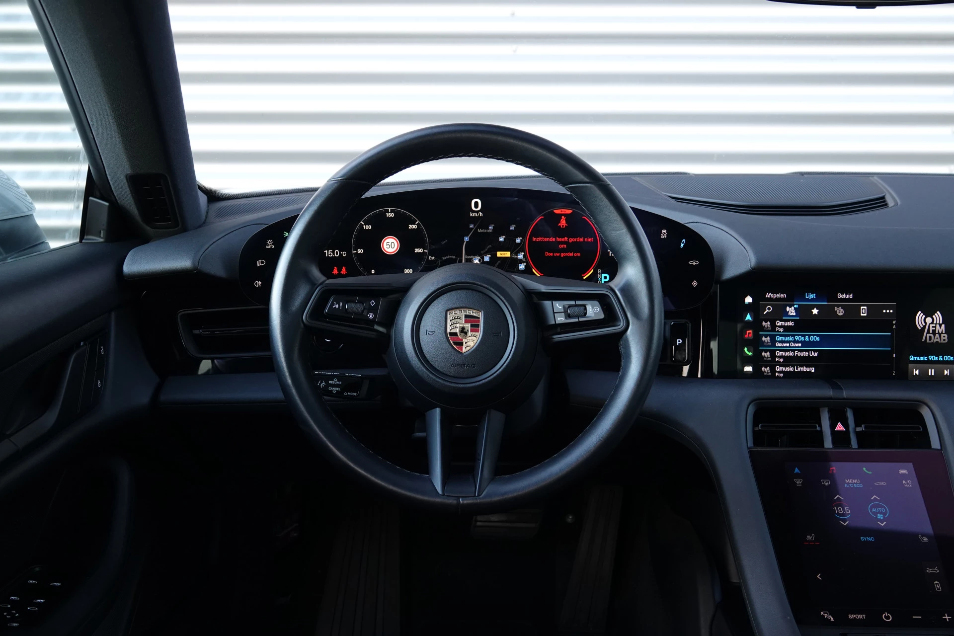 Hoofdafbeelding Porsche Taycan