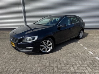 Volvo V60 1.5 T3 Momentum,Automaat,Navigatie,nwe Distributie,extra winterset