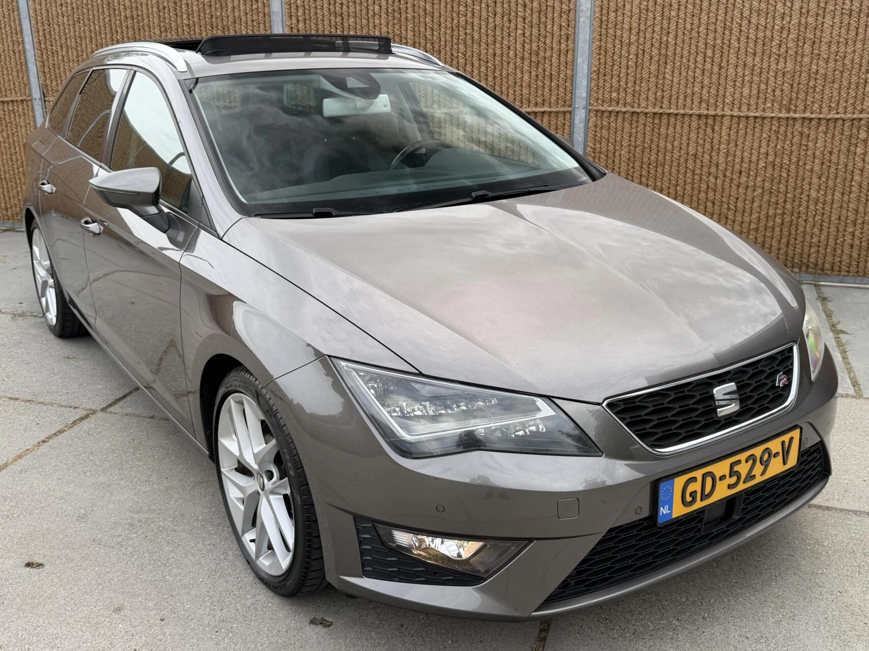 Hoofdafbeelding SEAT Leon
