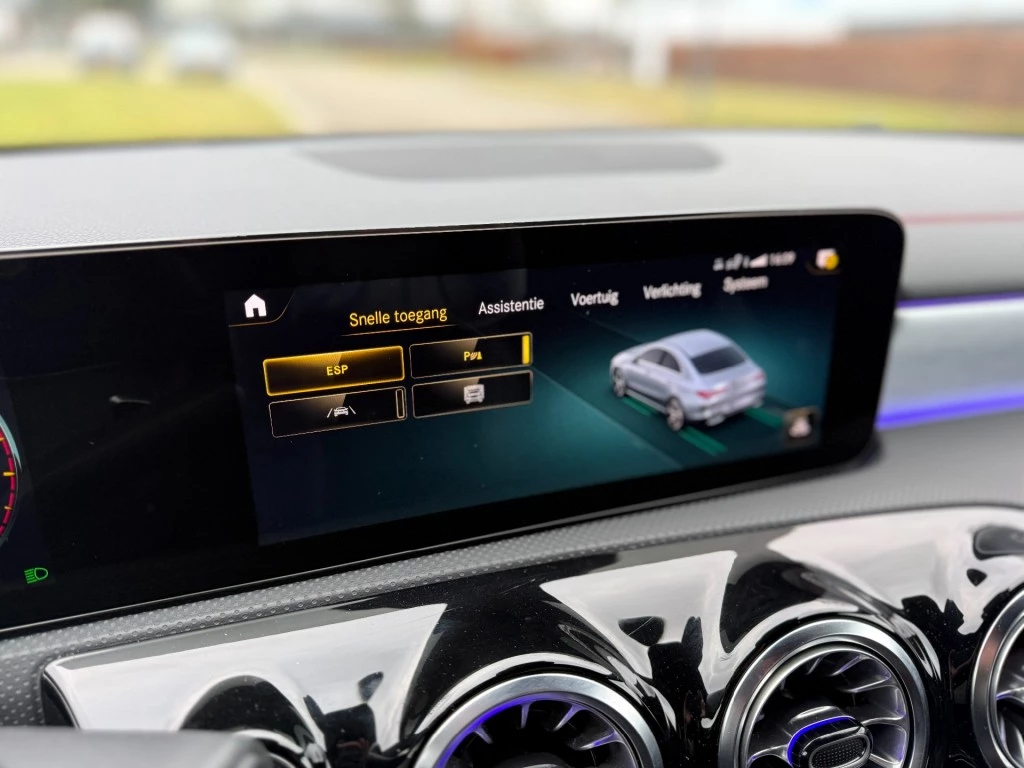 Hoofdafbeelding Mercedes-Benz CLA