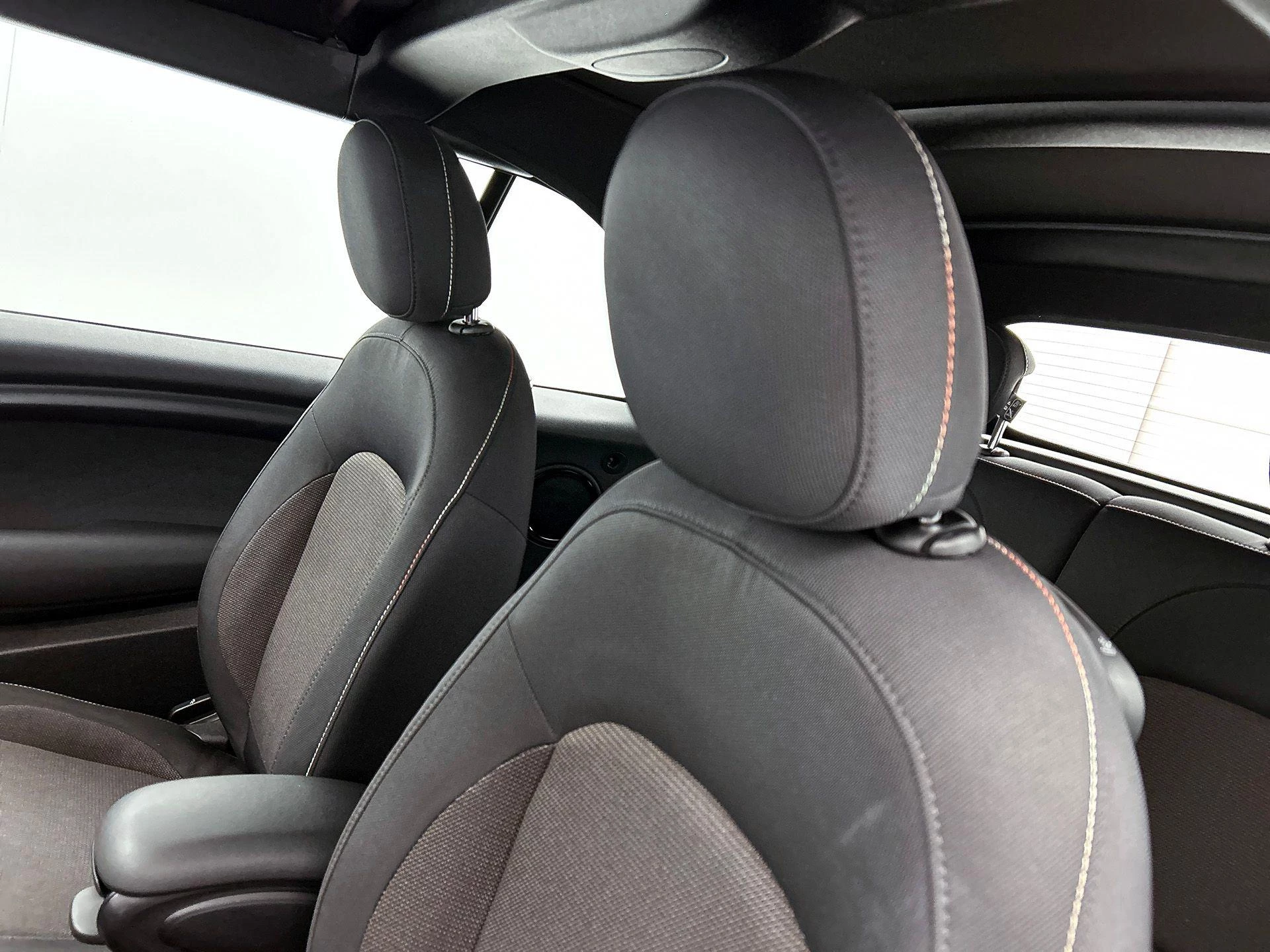 Hoofdafbeelding MINI Cooper Cabrio