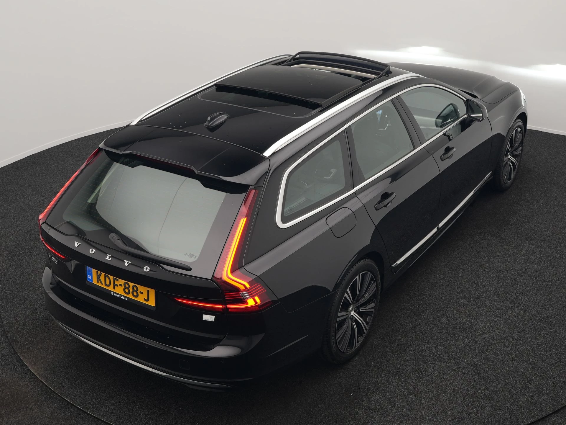 Hoofdafbeelding Volvo V90