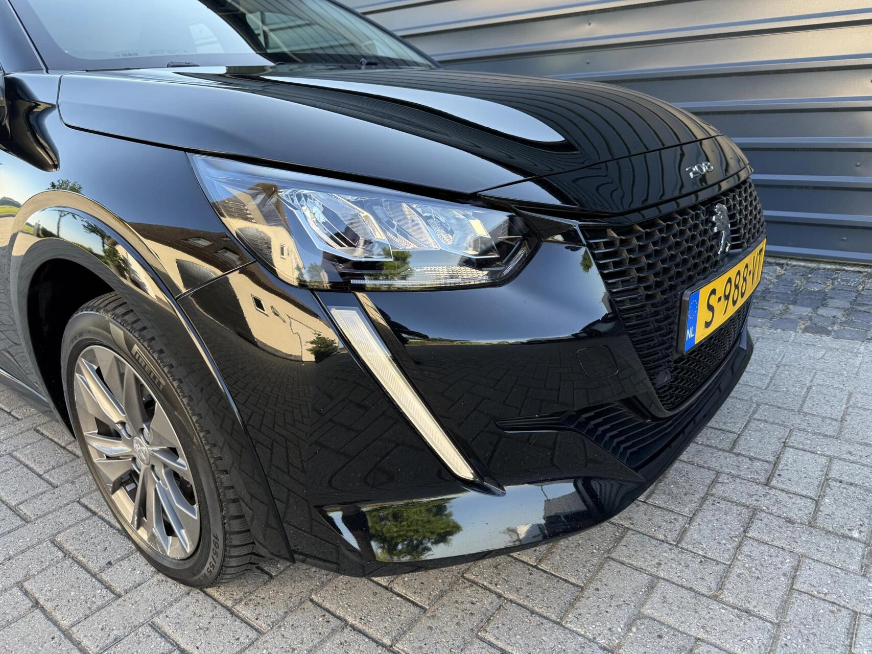 Hoofdafbeelding Peugeot e-208