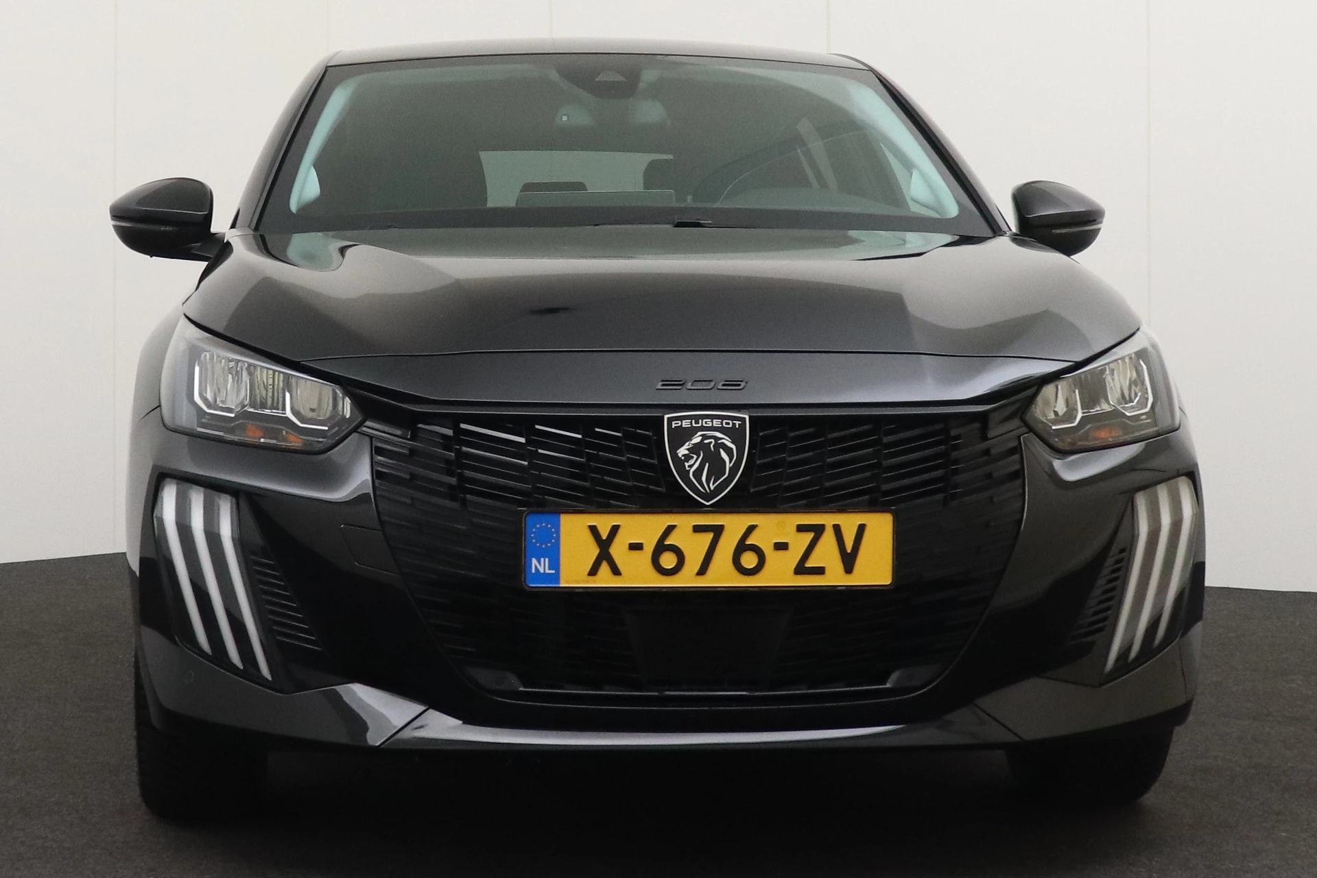 Hoofdafbeelding Peugeot e-208