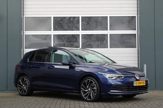 Volkswagen Golf 1.5 eTSI 150pk DSG ACC/Virtual/Panodak/Stoel&Stuurverwarming/PDCv+a/Carplay/Android/Navi/Lane.Assist/18"LM/IQLight