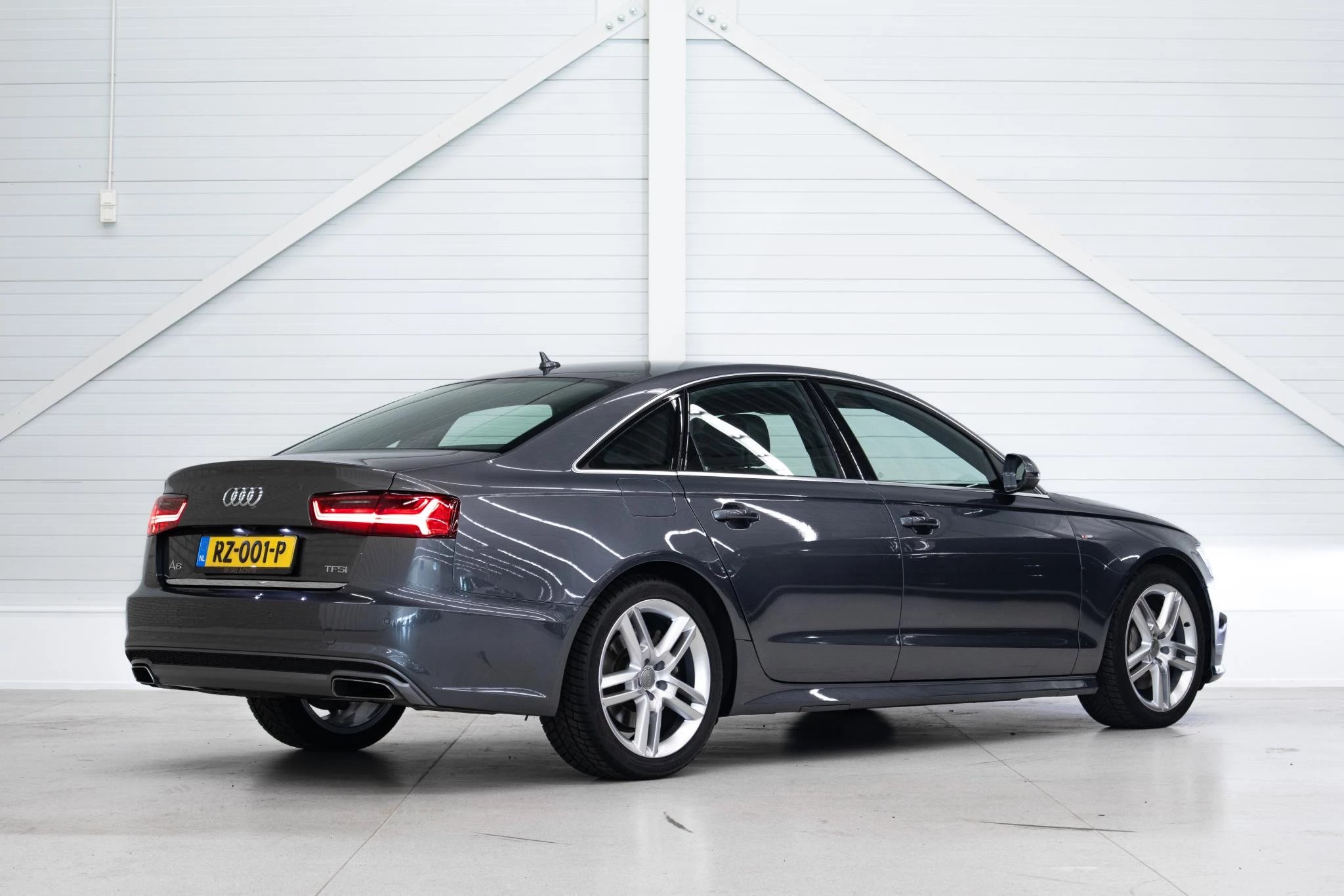 Hoofdafbeelding Audi A6