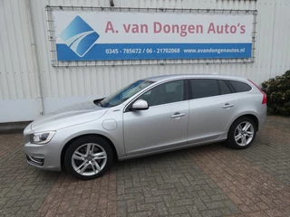 Volvo V60 2.4 D6 AWD PLUG-IN HYBRID SUMMUM,Leer,Camera,Trhaak